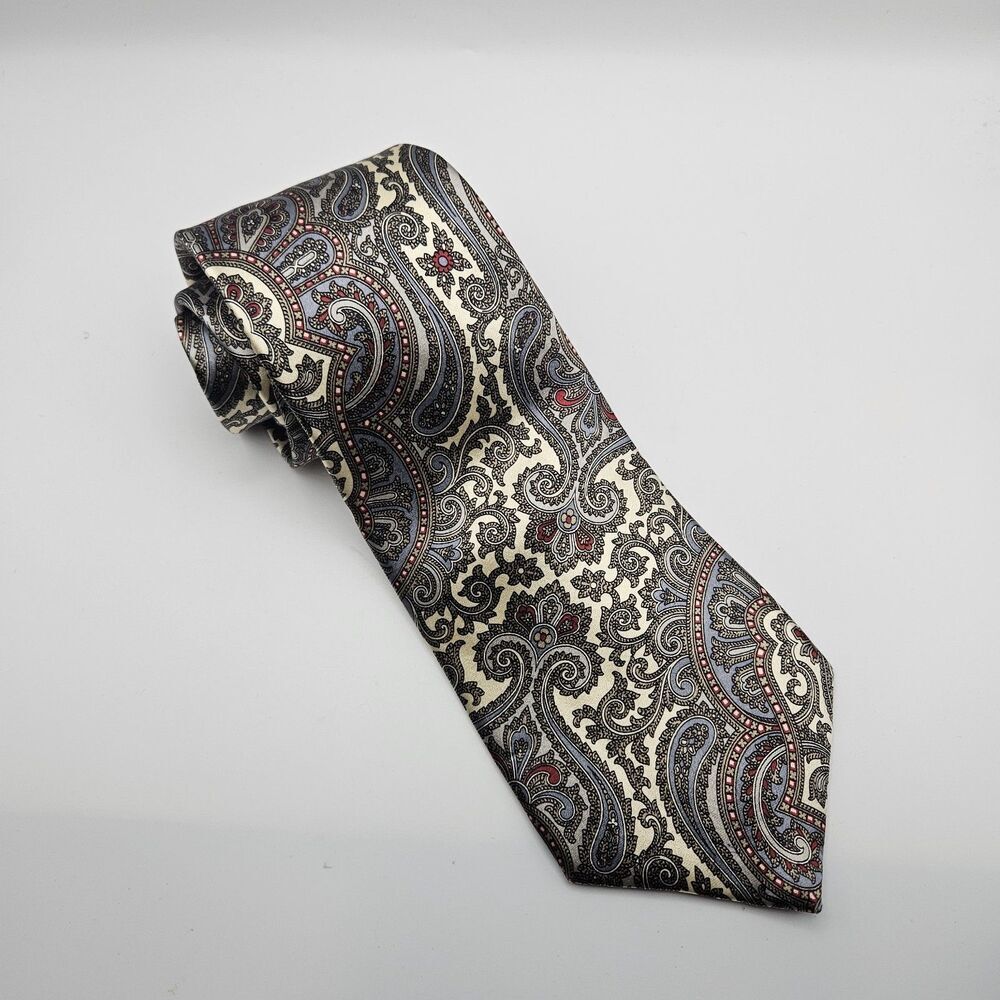 Oscar De La Renta Couture 100% Silk Cream Paisley Designer Tie‎ 57 7/8x3 7/8"